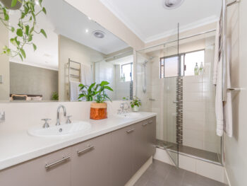 Listing image for 8 Alamo Link, Harrisdale  WA  6112