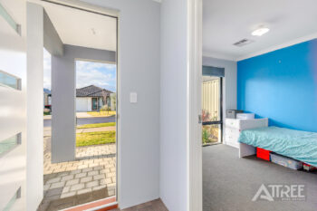 Listing image for 4 Silvergum Way, Piara Waters  WA  6112