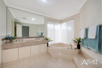 Listing image for 10 Geranium Place, Canning Vale  WA  6155