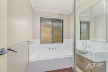 Listing image for 276 Wright Road, Harrisdale  WA  6112