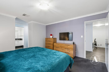 Listing image for 11 Cowes Street, Harrisdale  WA  6112