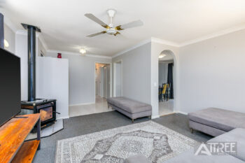 Listing image for 1 Oakajee Court, Gosnells  WA  6110