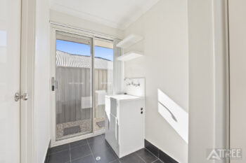 Listing image for 4 Erlon Way, Harrisdale  WA  6112