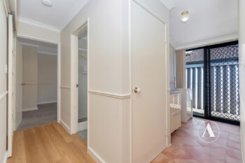 Listing image for 6 Meadowview Mews, Canning Vale  WA  6155