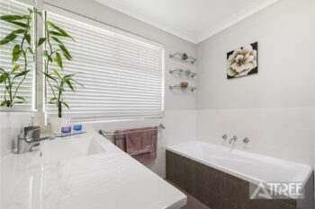 Listing image for 33 Crufts Way, Canning Vale  WA  6155