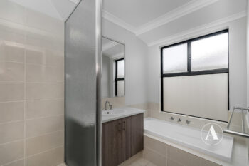 Listing image for 25 Woorabinda Rise, Lakelands  WA  6180