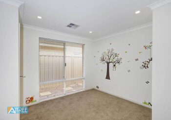 Listing image for 44 Middle Parkway, Canning Vale  WA  6155