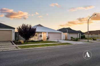Listing image for 33 Rossiter Avenue, Piara Waters  WA  6112