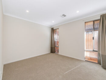 Listing image for 44 Middle Parkway, Canning Vale  WA  6155