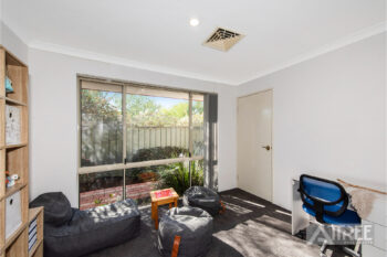 Listing image for 17 Pinewood Walk, Canning Vale  WA  6155