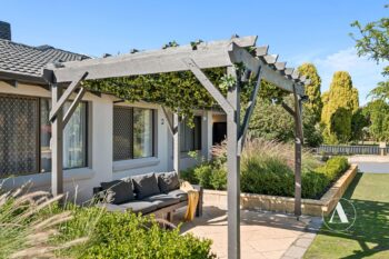 Listing image for 2 Crown Court, Thornlie  WA  6108