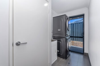 Listing image for 16 Mandalup Road, Haynes  WA  6112