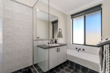 Listing image for 2 Wiroo Way, Byford  WA  6122