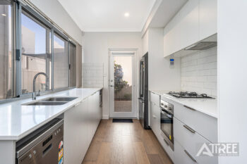 Listing image for 8 Catseye Walk, Treeby  WA  6164