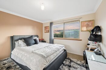 Listing image for 14 Consulate Court, Thornlie  WA  6108