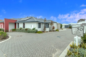 Listing image for 1/50 Middle Parkway, Canning Vale  WA  6155