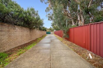 Listing image for 1/27 Luckhurst Drive, Mandurah  WA  6210
