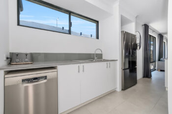 Listing image for 20 Hubbard Road, Haynes  WA  6112