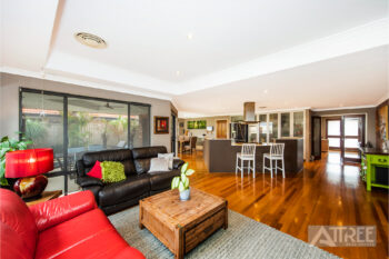 Listing image for 7 Carran Lane, Canning Vale  WA  6155