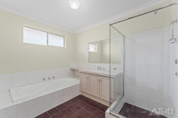 Listing image for 42 Dryandra Way, Thornlie  WA  6108