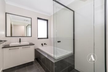 Listing image for 8 Mandalup Road, Haynes  WA  6112