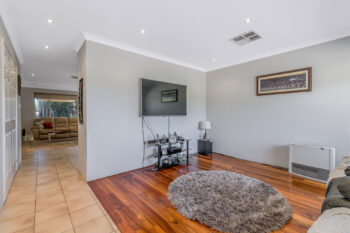 Listing image for 2/35 Grundy Way, Thornlie  WA  6108