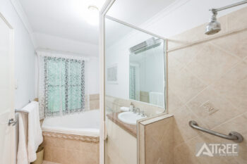 Listing image for 4 Longstaff Loop, Southern River  WA  6110