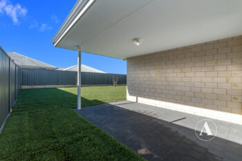 Listing image for 7 Lummus Street, Madora Bay  WA  6210