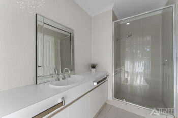 Listing image for 35 Old Dairy Court, Oakford  WA  6121