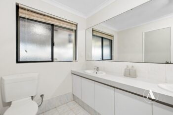 Listing image for 2 Quenda Close, Beeliar  WA  6164