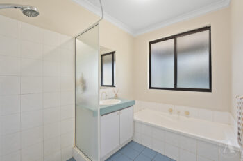 Listing image for 33 Stockmans Close, Oakford  WA  6121