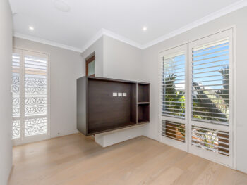 Listing image for 10 Harvard Way, Wellard  WA  6170