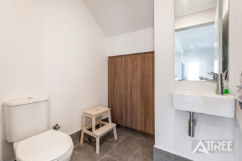 Listing image for 8 Catseye Walk, Treeby  WA  6164