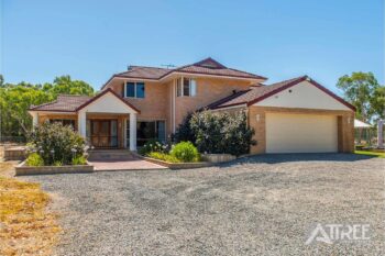 Listing image for 926 Nicholson Road, Oakford  WA  6121