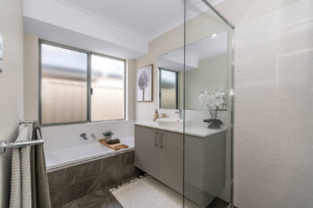 Listing image for 20 Avalanche Loop, Haynes  WA  6112