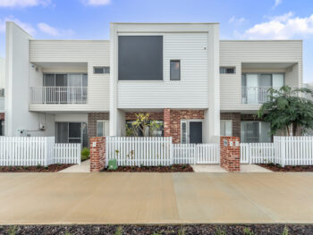 Listing image for 5 Catseye Walk, Treeby  WA  6164