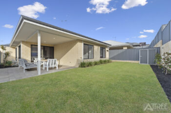 Listing image for 10 Dimer Way, Hammond Park  WA  6164