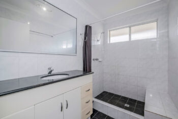 Listing image for 10 Hayes Court, Thornlie  WA  6108