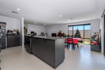 Listing image for 5 Mayo Place, Gosnells  WA  6110