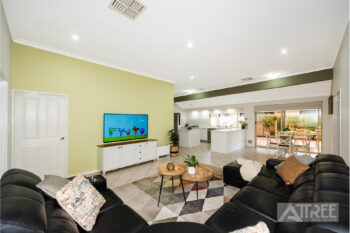 Listing image for 32 Jilakin Loop, Canning Vale  WA  6155