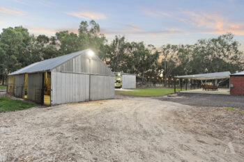 Listing image for 33 Stockmans Close, Oakford  WA  6121