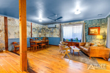 Listing image for 10 Gwalia Place, Gosnells  WA  6110