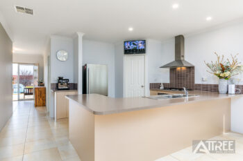 Listing image for 10 Peaceful Vista, Harrisdale  WA  6112