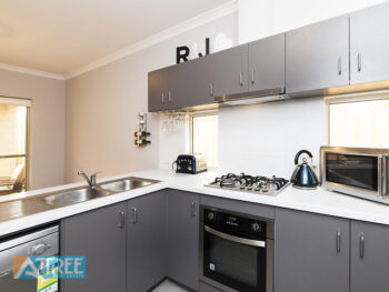 Listing image for 4/11 Carnation Street, Canning Vale  WA  6155