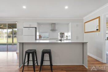 Listing image for 24 Frayne Place, Wandi  WA  6167