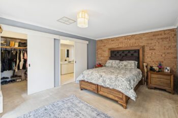 Listing image for 6 Paringa Place, Gosnells  WA  6110