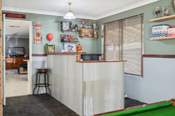 Listing image for 6 Paringa Place, Gosnells  WA  6110