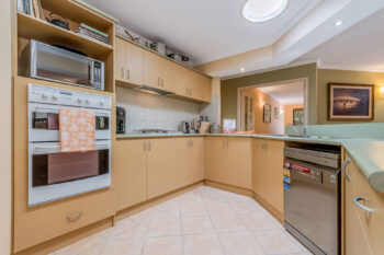 Listing image for 10 McInnes Way, Canning Vale  WA  6155