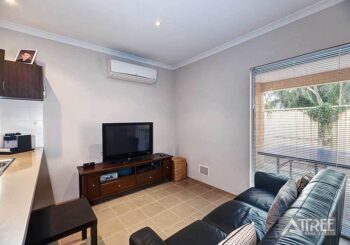 Listing image for 6/11 Carnation Street, Canning Vale  WA  6155