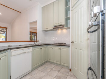 Listing image for 322 Knutsford Avenue, Kewdale  WA  6105